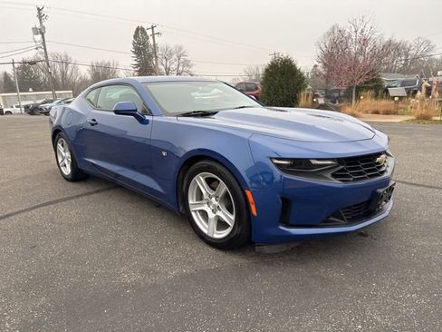 Used 2019 Chevrolet Camaro LT image 7