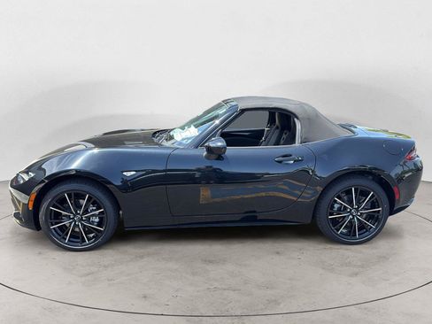 New 2026 MAZDA MX-5 Miata Grand Touring RWD image 3
