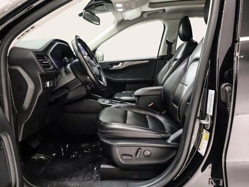 Used 2021 Ford Escape Titanium image 13