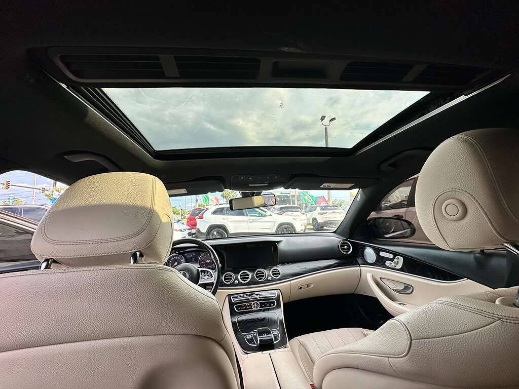 Used 2019 Mercedes-Benz E 300 4MATIC image 18