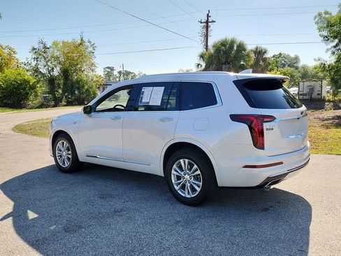 Certified 2023 Cadillac XT6 Luxury FWD image 3
