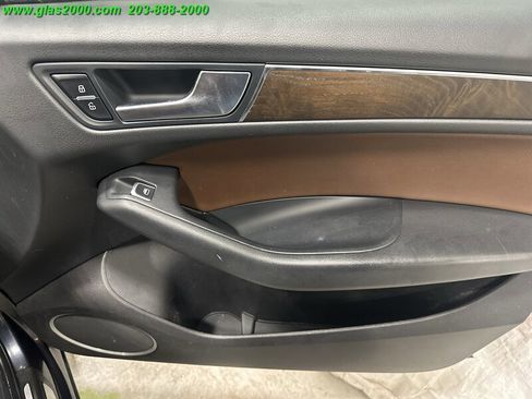 Used 2016 Audi Q5 2.0T Premium Plus w/ Technology Package image 26