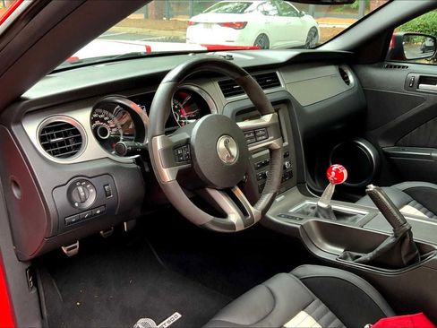 Used 2013 Ford Mustang Shelby GT500 image 15
