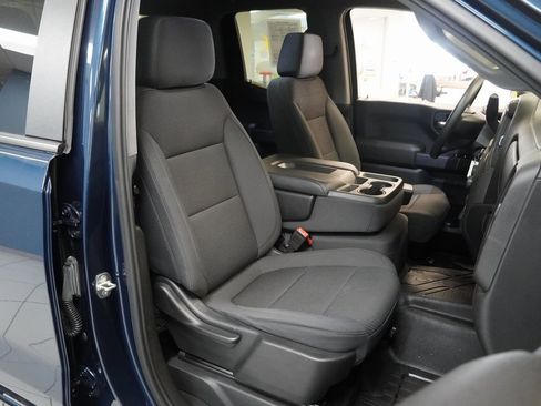 Used 2020 Chevrolet Silverado 1500 Custom w/ Custom Value Package image 26