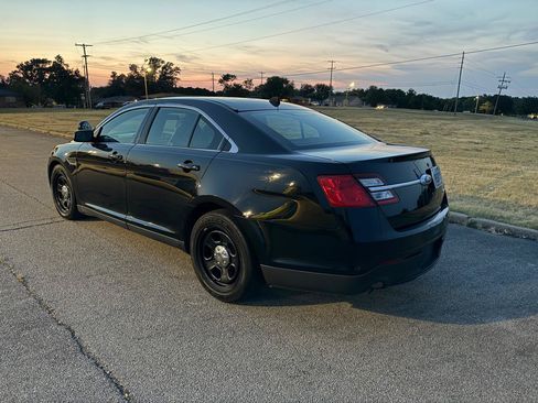 Used 2016 Ford Taurus Police Interceptor FWD image 5