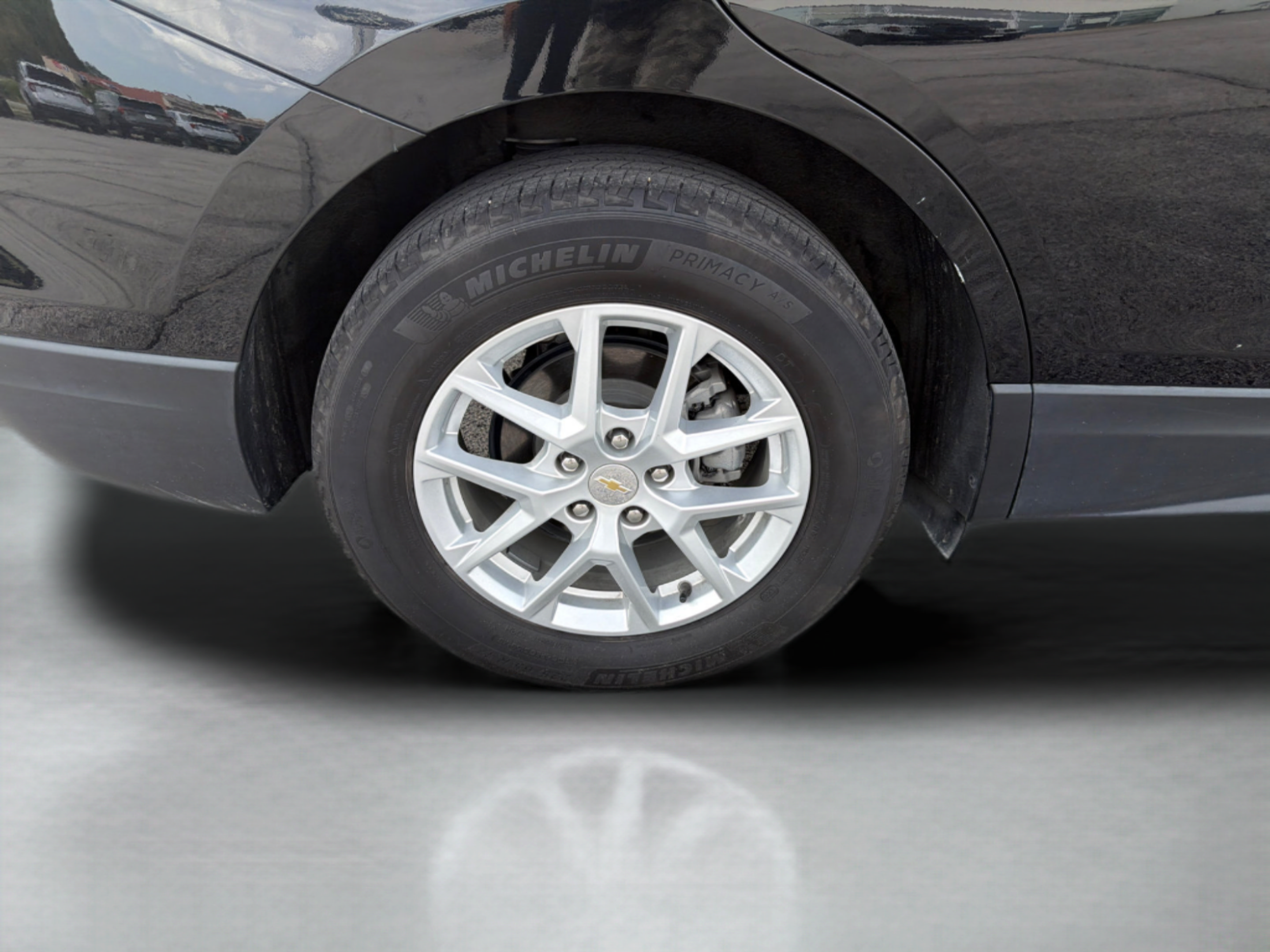 Used 2024 Chevrolet Equinox LT FWD image 32