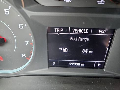 Used 2023 Chevrolet Traverse LS FWD image 16