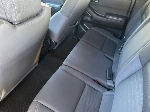 Used 2023 Nissan Frontier SV w/ Technology Package image 6