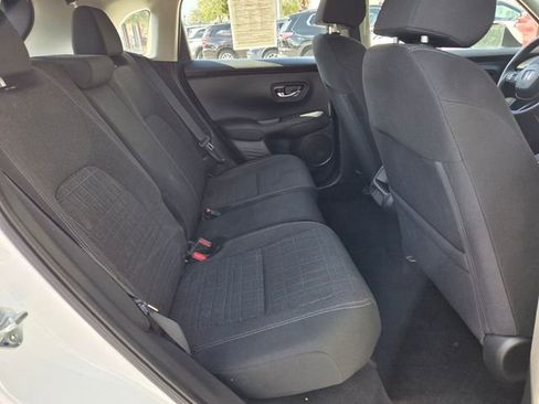 Used 2023 Honda HR-V LX image 13