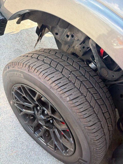 Used 2014 Ford F150 FX4 w/ FX Appearance Package AWD/4WD image 16
