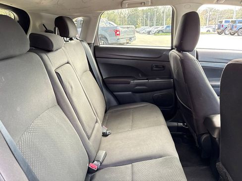 Used 2014 Mitsubishi Outlander Sport ES image 27