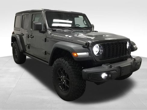 Used 2025 Jeep Wrangler Unlimited Sport AWD/4WD image 3