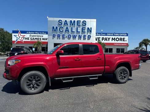 Used 2022 Toyota Tacoma SR5 RWD image 2