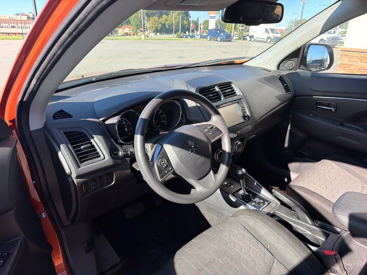 Used 2025 Mitsubishi Outlander Sport ES AWD/4WD image 4