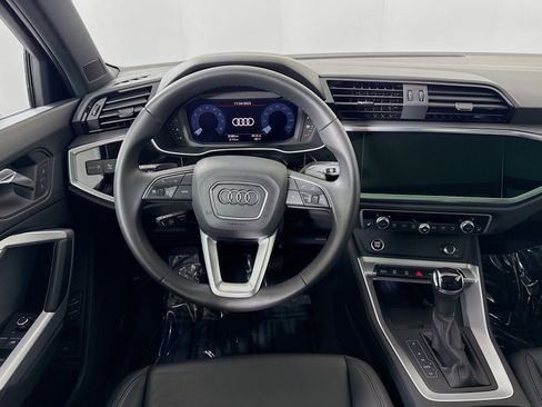 Used 2025 Audi Q3 2.0T Premium w/ Convenience Package image 21