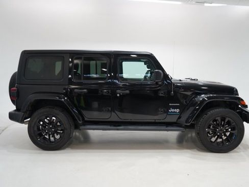 Used 2023 Jeep Wrangler Unlimited Sahara image 8