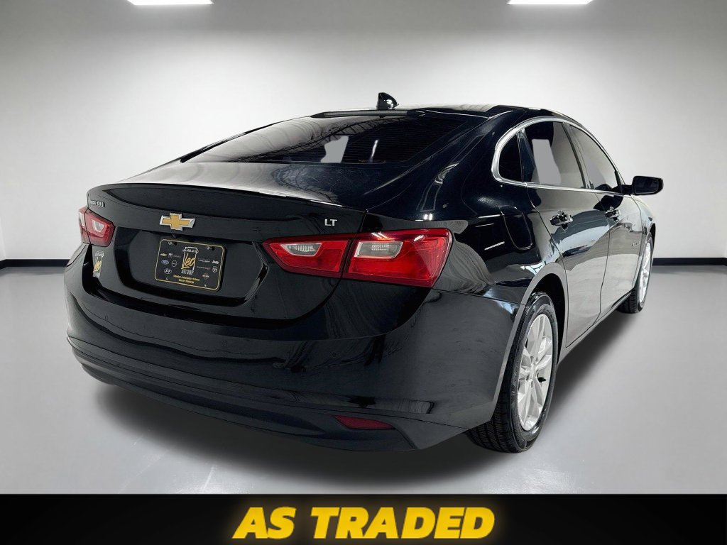 Used 2017 Chevrolet Malibu LT w/ Driver Confidence Package FWD image 7