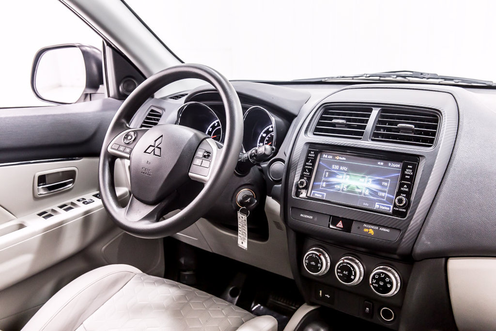 Used 2020 Mitsubishi Outlander Sport ES FWD image 19