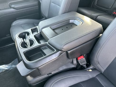 Used 2024 GMC Sierra 1500 SLT image 21