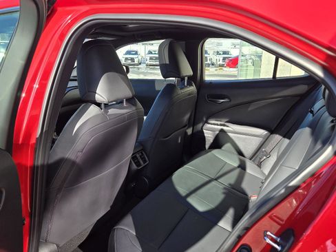 Used 2022 Lexus UX 250h w/ Premium Package image 20