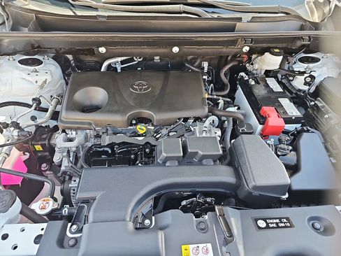 Certified 2025 Toyota RAV4 XLE FWD image 20