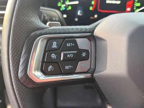 Used 2025 Ford Mustang GT Premium RWD image 18