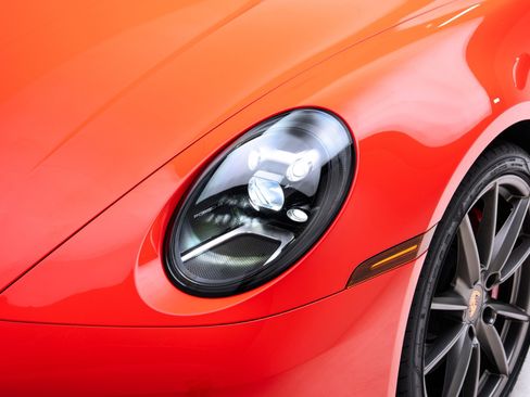 Used 2021 Porsche 911 Carrera S image 11