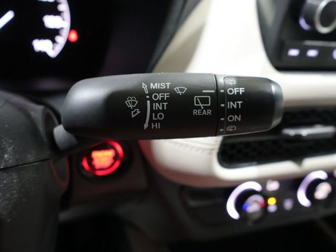 Used 2024 Honda HR-V LX image 37