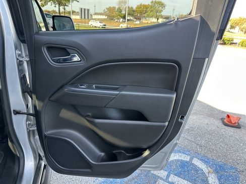 Used 2018 Chevrolet Colorado ZR2 image 47