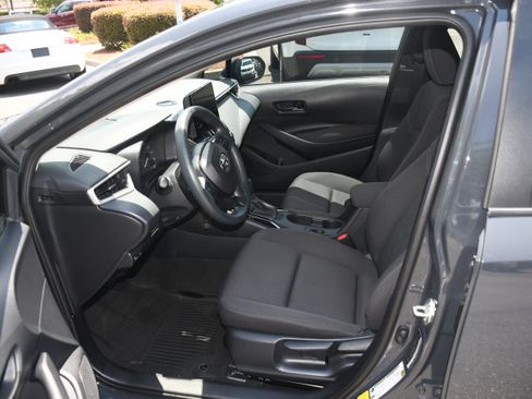 Used 2024 Toyota Corolla LE FWD image 7