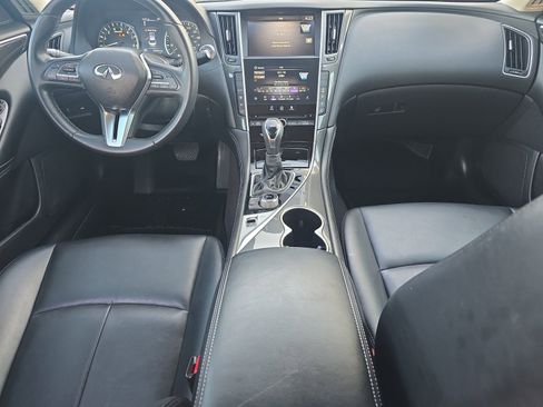 Used 2021 INFINITI Q50 Pure image 3