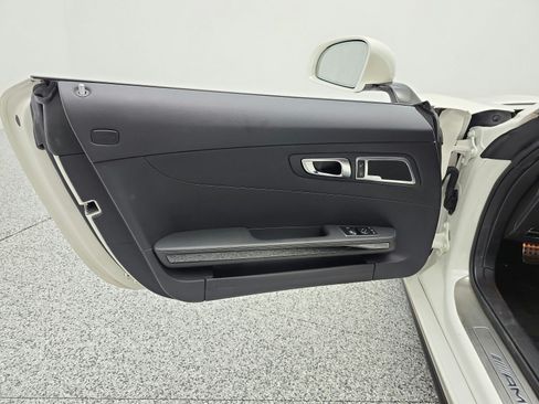 Certified 2021 Mercedes-Benz AMG GT Roadster image 14