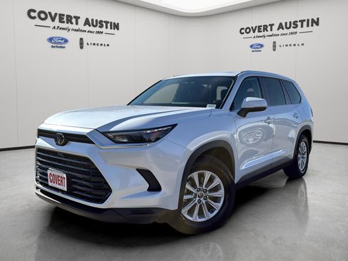 Used 2024 Toyota Grand Highlander XLE image 1