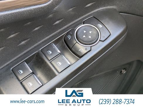 Used 2020 Ford Escape Titanium w/ Titanium Premium Package 2.0 image 21