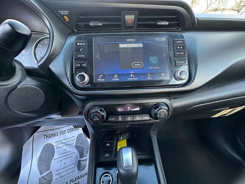 Used 2021 Nissan Kicks SV image 14