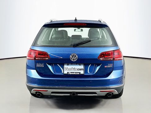 Used 2017 Volkswagen Golf Alltrack S image 7