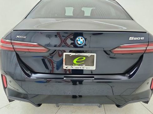 Used 2026 BMW 550e xDrive image 12