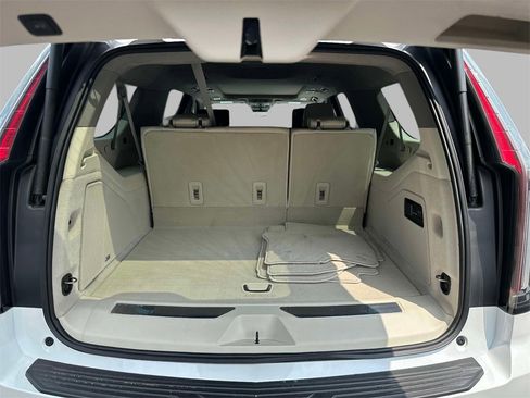 Certified 2024 Cadillac Escalade ESV Sport Platinum w/ LPO, ONYX Package image 18