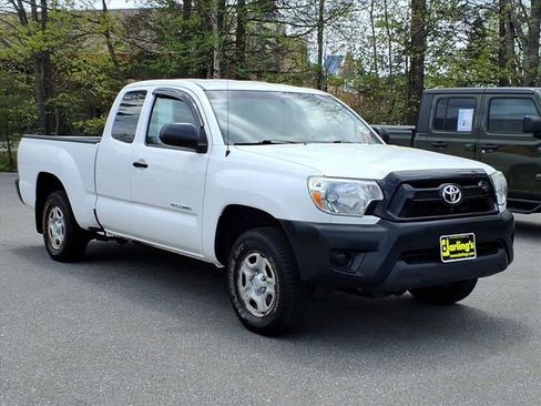 Used 2015 Toyota Tacoma 2WD Access Cab w/ Convenience Package image 3