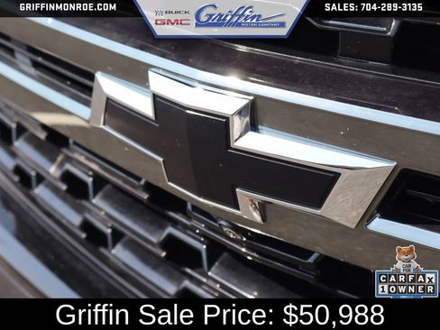 Used 2022 Chevrolet Tahoe Z71 w/ Luxury Package AWD/4WD image 12
