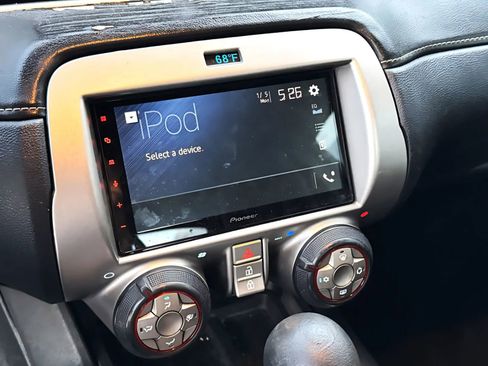 Used 2021 Chevrolet Camaro SS image 21