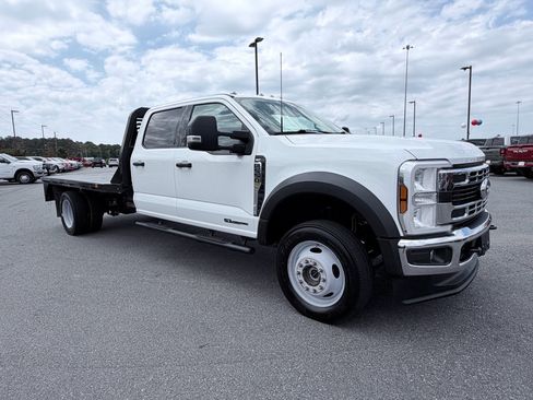 Used 2024 Ford F550 4x4 Crew Cab Super Duty w/ XLT Value Package image 2