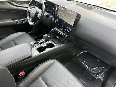 Used 2024 Lexus NX 350h AWD w/ Vision Package image 18
