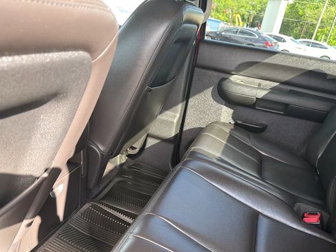 Used 2011 Chevrolet Silverado 2500 LT w/ Interior Plus Package AWD/4WD image 54