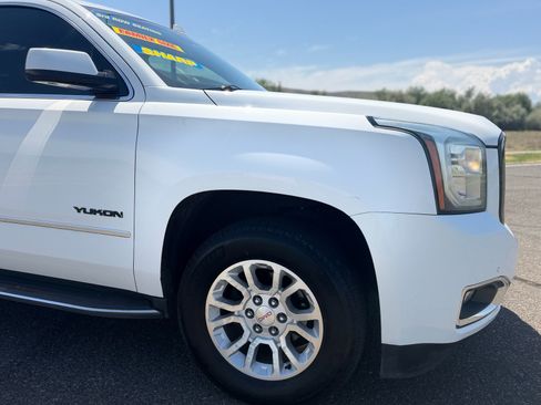 Used 2016 GMC Yukon SLT w/ Open Road Package AWD/4WD image 10