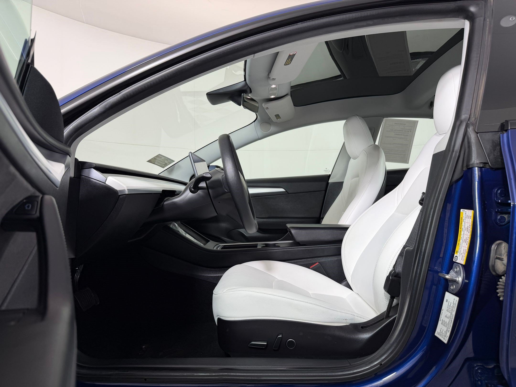 Used 2021 Tesla Model 3 Long Range AWD/4WD image 4