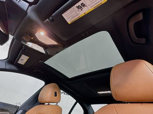 Used 2020 BMW 540i w/ Convenience Package image 27