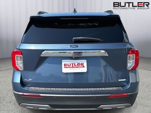 Used 2020 Ford Explorer XLT w/ Equipment Group 202A RWD image 5