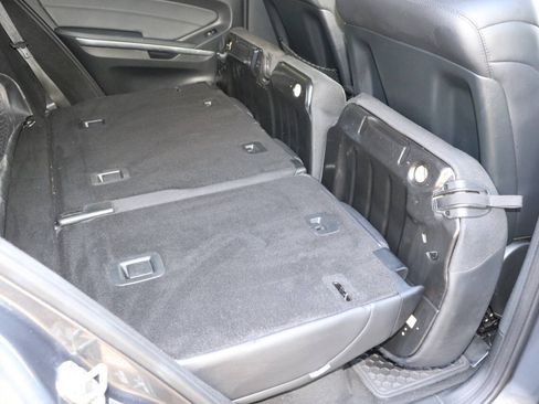 Used 2011 Mercedes-Benz ML 350 2WD image 60