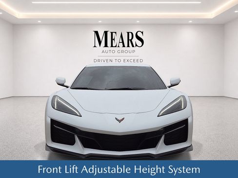 Used 2025 Chevrolet Corvette Z06 w/ Stealth Interior Trim Package RWD image 9